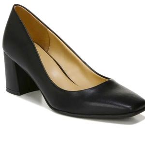 Naturalizer Warner square toe pump black size 7.5